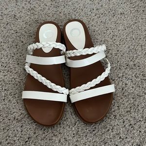 Women’s sandals